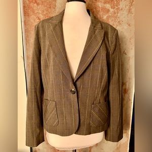 Dressy Women’s Suit Jacket Cocoa New size 16